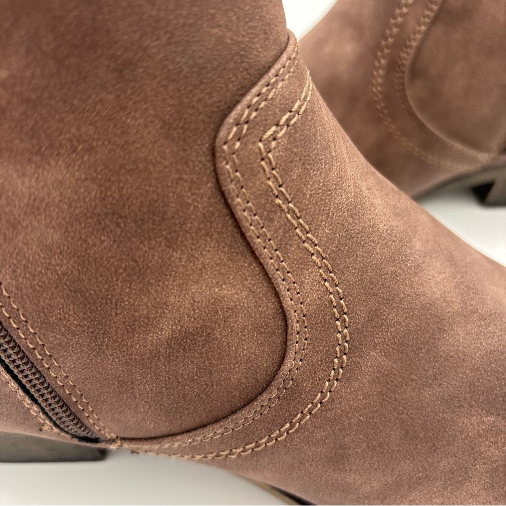 Maurices Men's Chukka Boots in Rich Brown - Picture 7 of 13